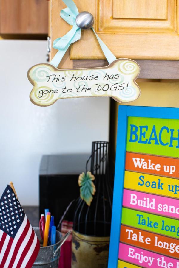 Relax At Our Beach Haven - Pet Friendly Галвестън Екстериор снимка